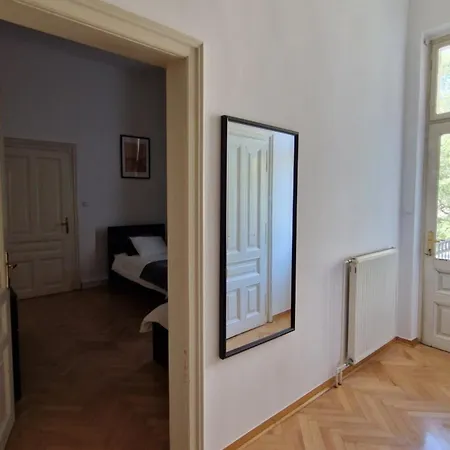 Pri Juliji Apartment